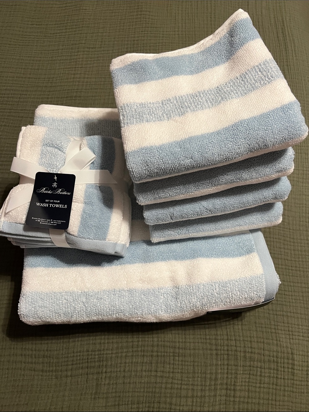 Brooks Brothers Bath towel 10 pc set white blue